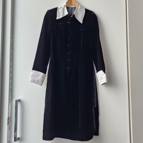 Vintage Dresses & Skirts - Stunning Vintage Wednesday Addams Velvet Dress with Slit and Lace insert